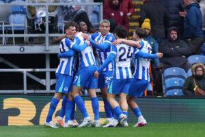 Brighton ปะทะ Chelsea: บทวิเคราะห์เชิงลึกก่อนเกมและสถานการณ์ผู้เล่น