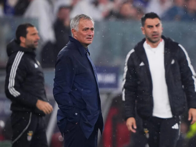 การวิเคราะห์เวกเตอร์การเคลื่อนย้ายของ Jose Mourinho: กำหนดการตัดสินใจเชิงกลยุทธ์และตัวแปร Real Madrid
