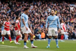 ความเยือกเย็นท่ามกลางความกดดัน: Rayan Cherki ผู้สร้างความแตกต่างในเกม Manchester City ปะทะ Arsenal