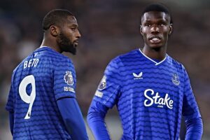 บทวิเคราะห์เจาะตัวเลข: เมื่อบทบาทของ Beto และ Barry ในทีม Everton ถูกสลับด้านอย่างสิ้นเชิง
