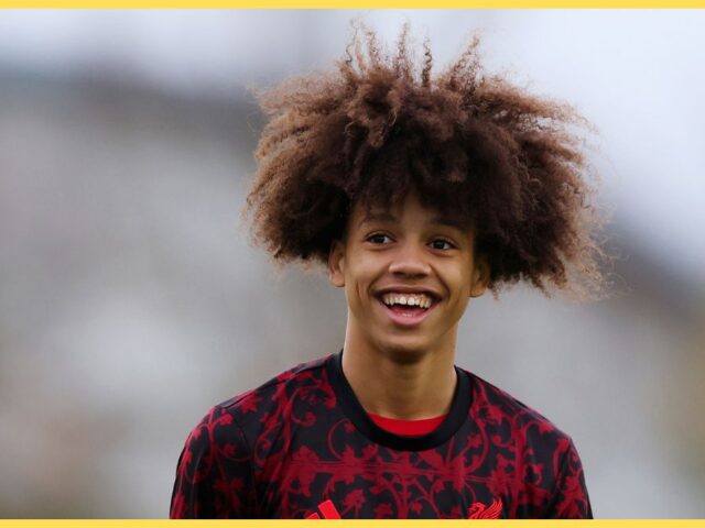 ประกายไฟในเงามืด: AJ Yeguo กับการร่ายรำท่ามกลางพายุที่ Carrington