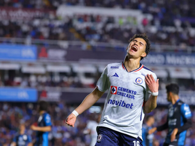 วิกฤตศรัทธาที่ La Noria: เมื่อ Cruz Azul ลืมวิธีสะกดคำว่าชนะ
