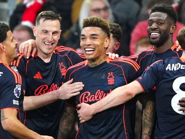 วิเคราะห์เจาะลึก Nottingham Forest บุกถล่ม Sunderland 5-0: ชัยชนะเชิงสถิติที่เปลี่ยนทิศทางการหนีตกชั้น