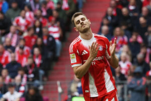 Konrad Laimer และ Josip Stanišić: ข้อมูลเชิงสถิติเพียงพอหรือไม่ที่จะทำให้ Bayern Munich ยุติการตามหาแบ็กขวาตัวใหม่?