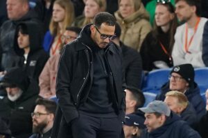 Liam Rosenior ระเบิดอารมณ์ใส่แข้ง Chelsea พร้อมคำเตือนวิกฤต: ‘บางอย่างต้องเปลี่ยนแปลงเดี๋ยวนี้’