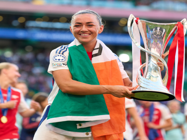 วิเคราะห์ดีลประวัติศาสตร์: Chelsea ปิดดีลคว้า Katie McCabe เสริมแกร่งหลังอำลา Arsenal