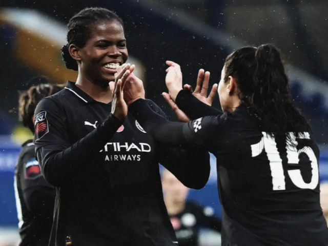 รุ่งอรุณแห่งอาณาจักรสีฟ้า: เมื่อ Shaw คือเสาหลักผู้ค้ำจุนโชคชะตาของ Manchester City