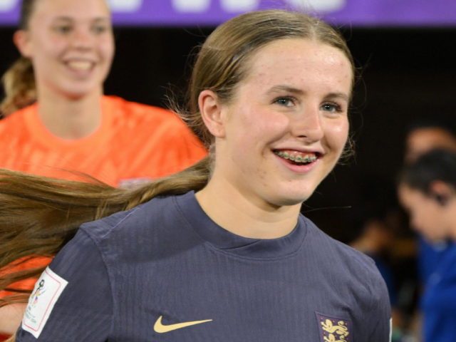 การบรรจุ Emily Cassap เข้าสู่ระบบปฏิบัติการ Northern Ireland: การวิเคราะห์การถ่ายโอนทรัพยากรบุคคล