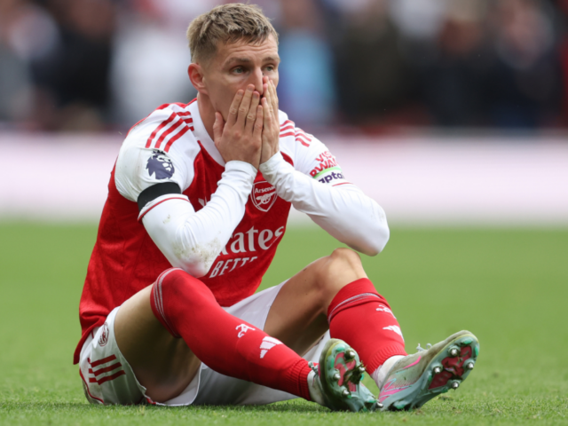 การบริหารจัดการมวลสารที่ชำรุด: วิเคราะห์กระบวนการรักษาเสถียรภาพของ Arsenal ท่ามกลางวิกฤตอาการบาดเจ็บ