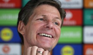 การวิเคราะห์เวกเตอร์ตำแหน่ง Crystal Palace ปะทะ Manchester City: การคำนวณค่าความหนาแน่นในพื้นที่จำกัดของ Oliver Glasner