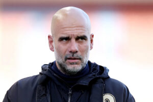 McFarlane ตอบสนองต่อสมมติฐาน ‘ความได้เปรียบ’ ของ Pep หลังการวิเคราะห์ข้อมูลกลางสัปดาห์