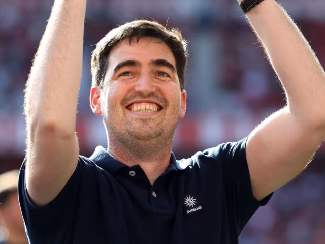 Andoni Iraola: กุนซือผู้กล้ากับภารกิจกู้คืน ‘Swagger’ และตัวเลขที่น่าทึ่งสู่ Liverpool