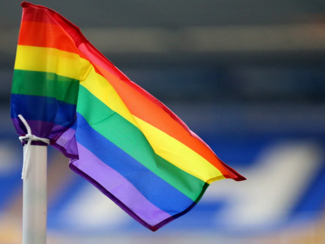 เจาะสถิติและกลยุทธ์: Millwall เปิดตัว ‘Pride playbook’ คู่มือสร้างเครือข่ายฟุตบอล LGBTQ+ ระดับอาชีพ