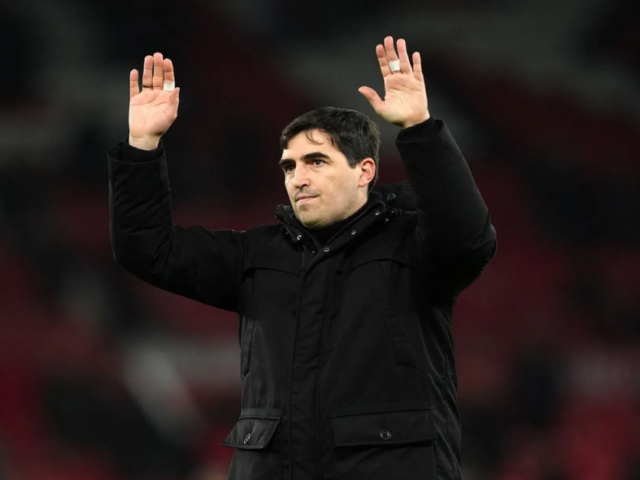 บททดสอบแห่งมหาบรรพต: เมื่อ Andoni Iraola ต้องเผชิญหน้ากับโชคชะตาที่ Liverpool ในทัศนะของ Sutton