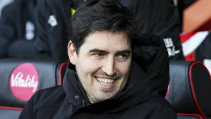 รายงานการวิเคราะห์: Liverpool เริ่มกระบวนการเจรจาเชิงโครงสร้างกับ Andoni Iraola เพื่อบรรจุเข้าสู่ตำแหน่งหัวหน้าผู้ฝึกสอน